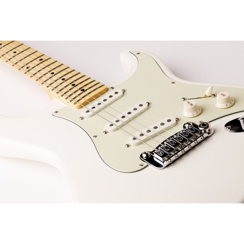 g&l legacy alpine white